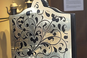 Detail geëtste messing plaat